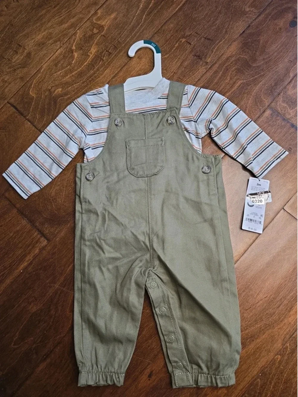 3m brand new outfit set from carter's item 320G5